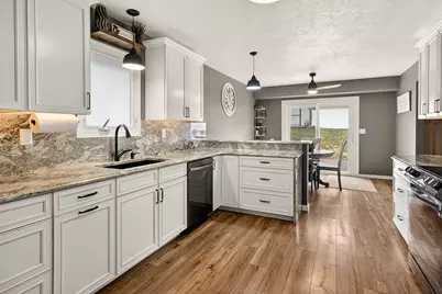 6302 Winchester Drive, Rockford, IL 61109 - Photo 14