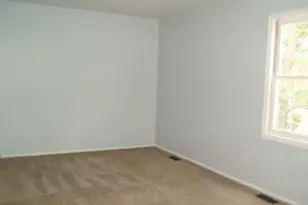 327 Carthage Ct, Bloomingdale, IL 60108 - Photo 8