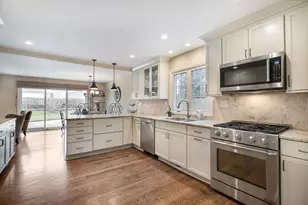 196 E Louis Ave, Lake Forest, IL 60045 - Photo 6