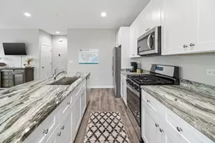 1231 Gillespie Ln, Yorkville, IL 60560 - Photo 12