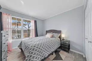 1979 Gary Ct, Schaumburg, IL 60193 - Photo 8