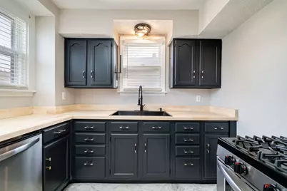 1208 Whitney Boulevard, Belvidere, IL 61008 - Photo 4