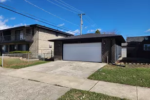 2736 178th St, Lansing, IL 60438 - Photo 2