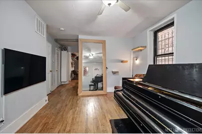 2142 W 18th Street, Chicago, IL 60608 - Photo 6