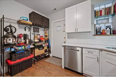 2142 W 18th Street, Chicago, IL 60608 - Photo 8