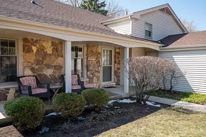1123 Juniper Parkway, Libertyville, IL 60048 - Photo 2