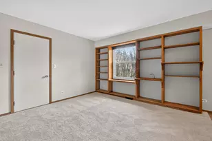 1030 Perry Dr, Algonquin, IL 60102 - Photo 10