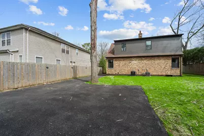 830 Deerfield Road, Highland Park, IL 60035 - Photo 2