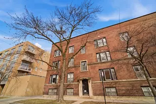 1542 W Cornelia Ave, Chicago, IL 60657 - Photo 2