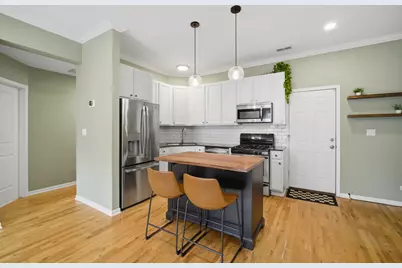 1542 W Cornelia Avenue #2, Chicago, IL 60657 - Photo 10