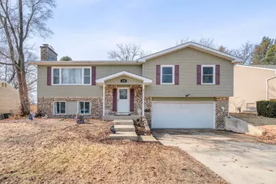 220 N Rosedale Avenue, Aurora, IL 60506 - Photo 1