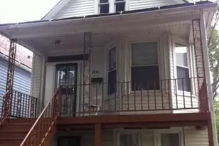 8523 S Muskegon Ave, Chicago, IL 60617 - Photo 1