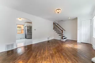 225 Marshall Ave, Bellwood, IL 60104 - Photo 4