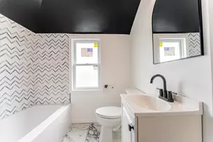 225 Marshall Ave, Bellwood, IL 60104 - Photo 10