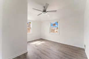 225 Marshall Ave, Bellwood, IL 60104 - Photo 8