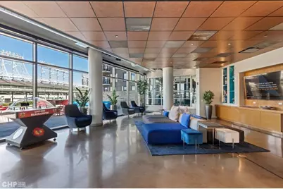 1025 W Addison Street #805, Chicago, IL 60613 - Photo 10