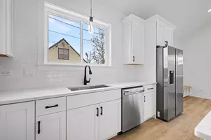 8244 44th St, Lyons, IL 60534 - Photo 8