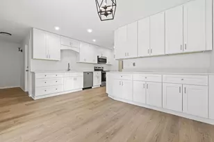 15606 Hollyhock Ct, Orland Park, IL 60462 - Photo 6