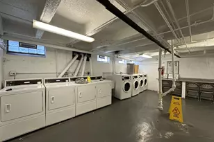 661 W Sheridan Rd, Chicago, IL 60613 - Photo 2