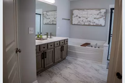 250 Tiger Street, Bolingbrook, IL 60490 - Photo 24