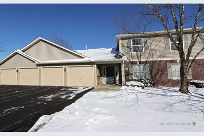1244 N Red Oak Circle #3, Round Lake Beach, IL 60073 - Photo 1