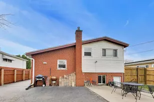 [Address not provided], Addison, IL 60101 - Photo 22