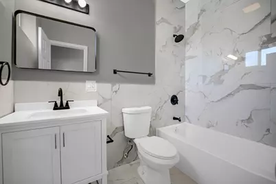 4528 W Maypole Avenue, Chicago, IL 60624 - Photo 10