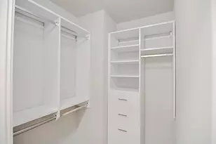 817 W Lakeside Pl, Chicago, IL 60640 - Photo 18