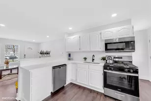 115 Fairlane Dr, Joliet, IL 60435 - Photo 4