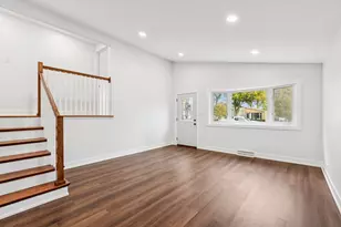 26 N Craig Pl, Lombard, IL 60148 - Photo 10