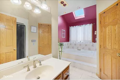 365 E Pine Meadow Court, Morris, IL 60450 - Photo 26