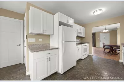 1S285 Myrtle Avenue, Oakbrook Terrace, IL 60181 - Photo 8