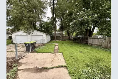 1005 E Main Street, Clifton, IL 61727 - Photo 14