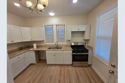 10548 S Avenue J, Chicago, IL 60617 - Photo 10