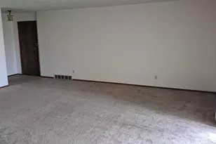 43 Crystal Ct, Pontiac, IL 61764 - Photo 10