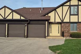 43 Crystal Ct, Pontiac, IL 61764 - Photo 1