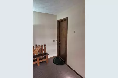 43 Crystal Court #B1, Pontiac, IL 61764 - Photo 2