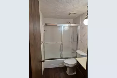 43 Crystal Court #B1, Pontiac, IL 61764 - Photo 8