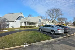 1914 Quaker Hollow Ln, Streamwood, IL 60107 - Photo 26