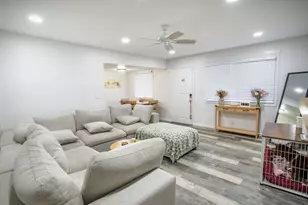 1452 Bear Flag Dr, Hanover Park, IL 60133 - Photo 4