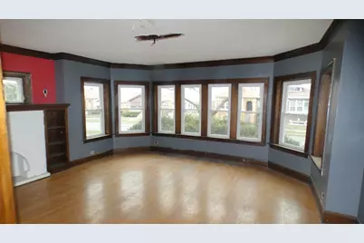 8242 S Honore Street, Chicago, IL 60620 - Photo 4