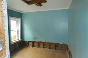 8242 S Honore St, Chicago, IL 60620 - Photo 6