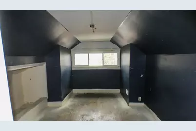 8242 S Honore Street, Chicago, IL 60620 - Photo 10