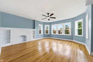 7824 S Euclid Ave, Chicago, IL 60649 - Photo 2