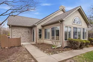 1959 Timberview Dr, Joliet, IL 60431 - Photo 2