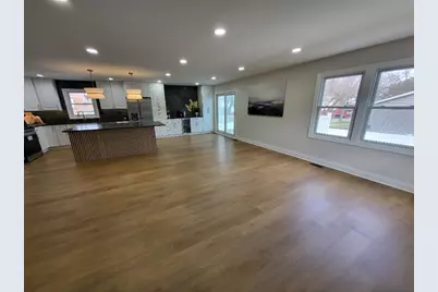 6831 Plymouth Road, Downers Grove, IL 60516 - Photo 12