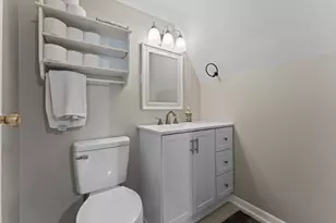 381 N 4th Ave, Des Plaines, IL 60016 - Photo 10