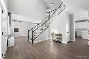 2431 Trailside Ln, Wauconda, IL 60084 - Photo 2