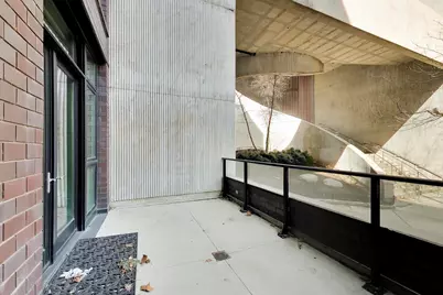 208 N Park Drive, Chicago, IL 60601 - Photo 32