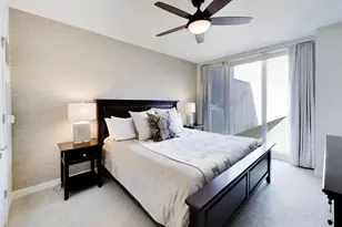 208 N Park Dr, Chicago, IL 60601 - Photo 26